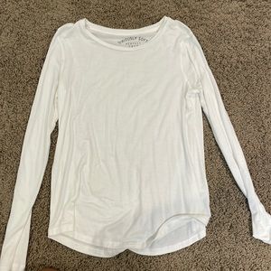 Cream Long Sleeve from Aéropostale